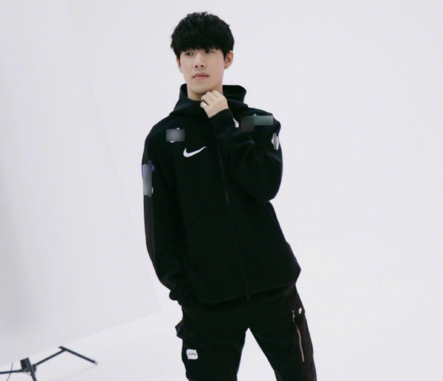 最大化所有 最大化所有