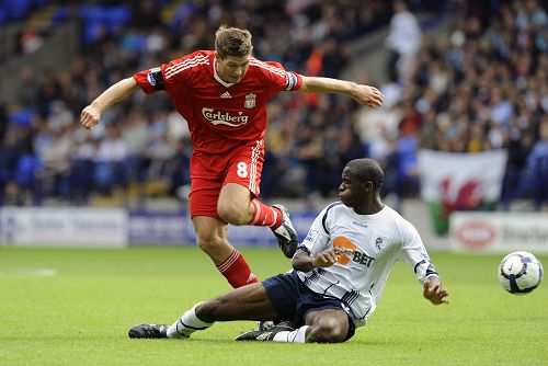 起追逐荣誉 起追逐荣誉